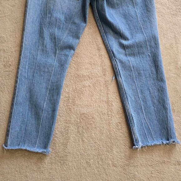 Abercrombie & Fitch High Rise Mom Jeans size 28/6 - Picture 8 of 11